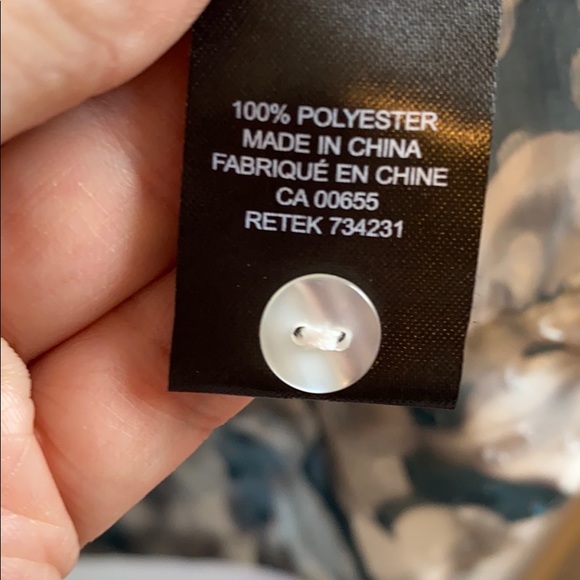 RW&CO feminine flounce blouse - Picture 4 of 4